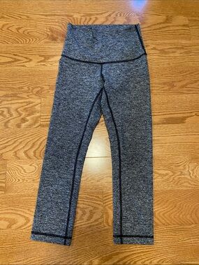 Lululemon cropped leggings